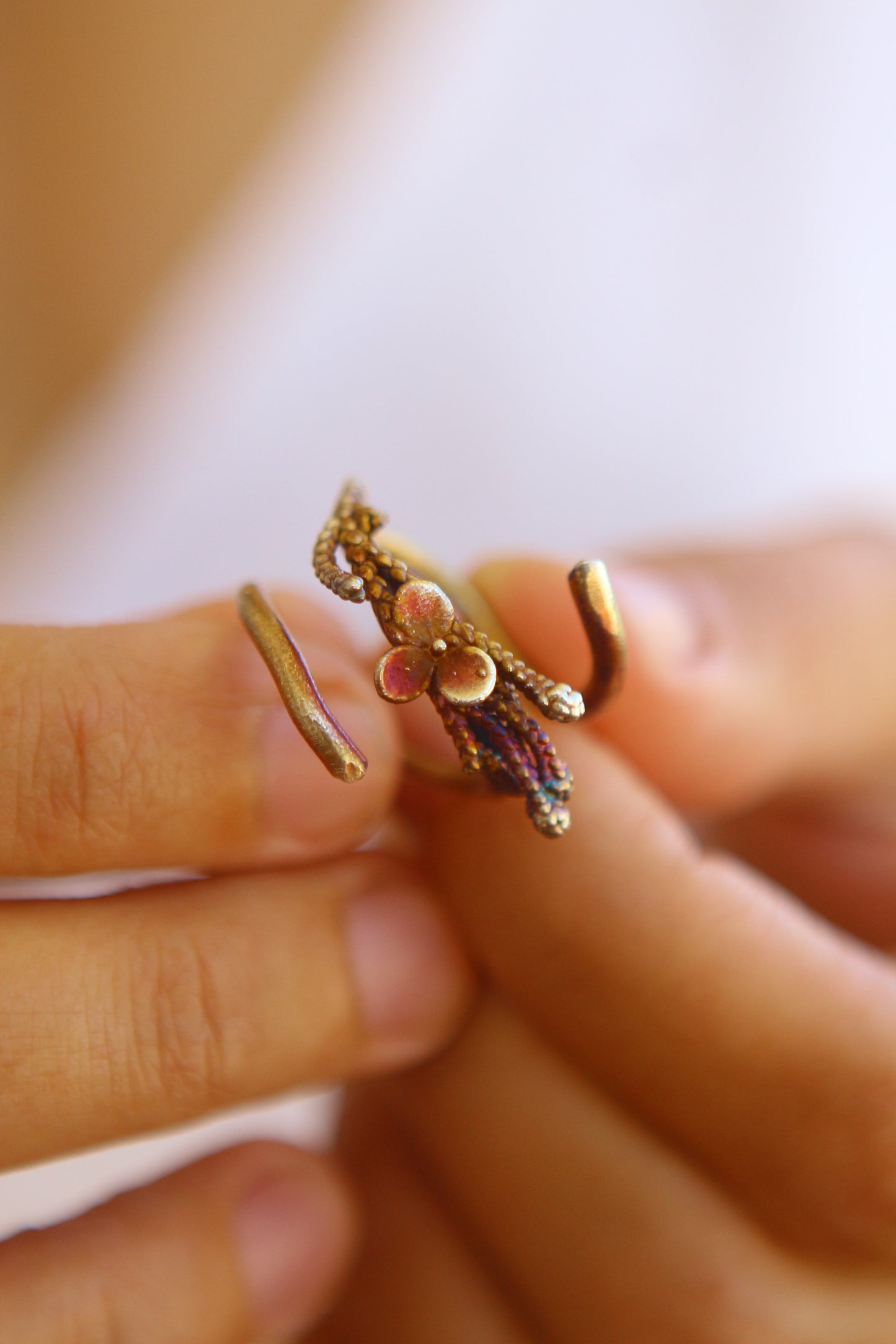 Anel com flor de hortensia