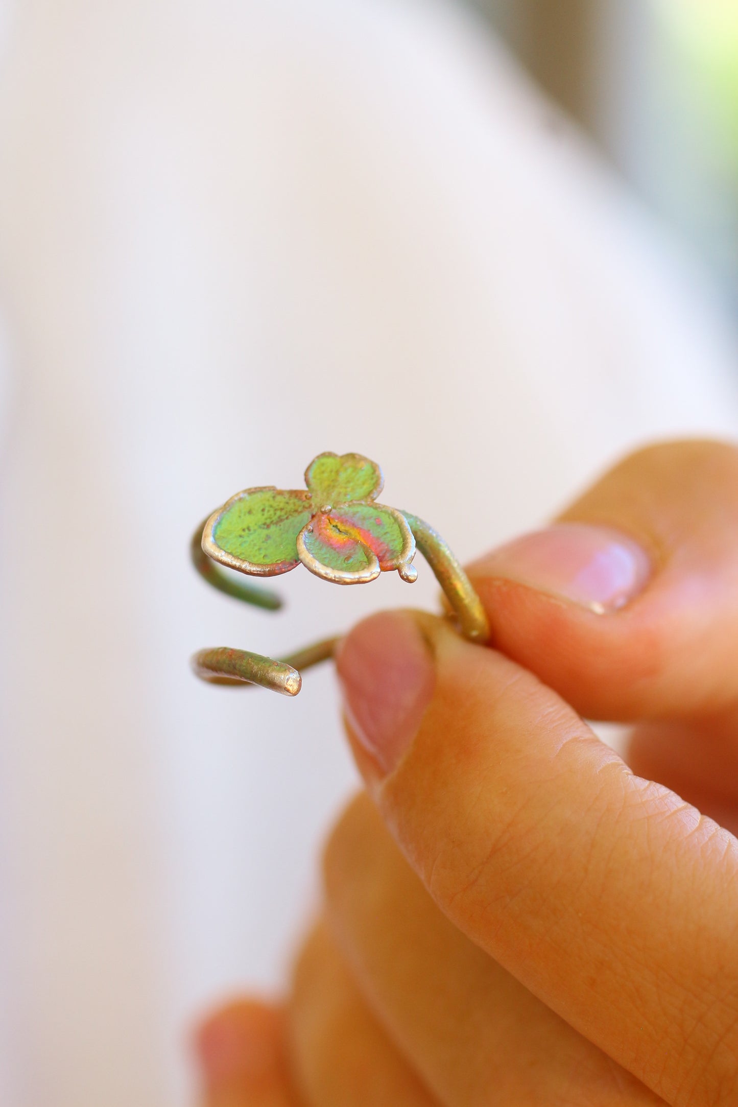 Anel com flor de hortensia