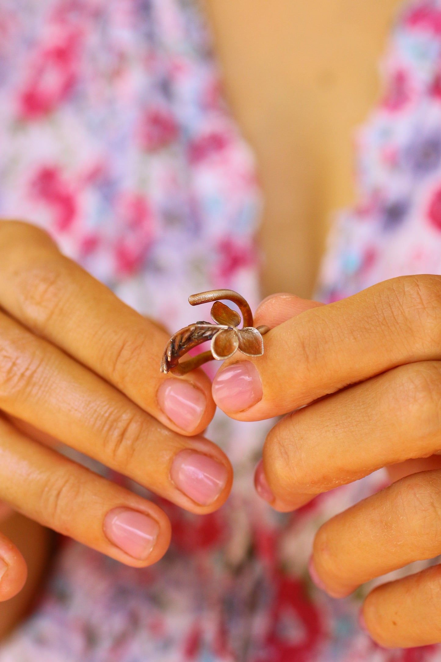 Anel com flor de hortensia