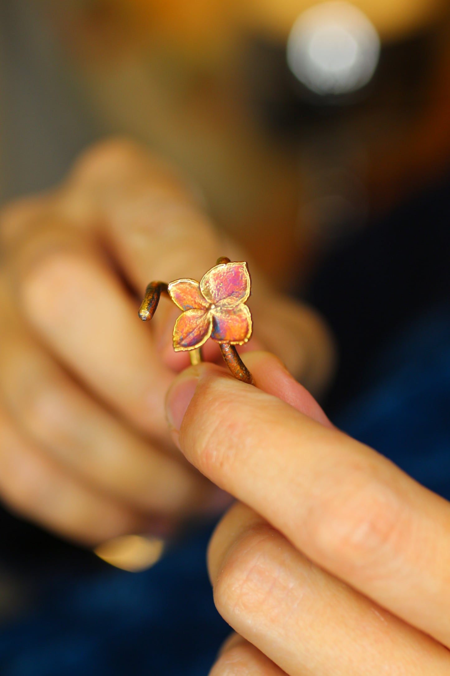 Anel com flor de hortensia