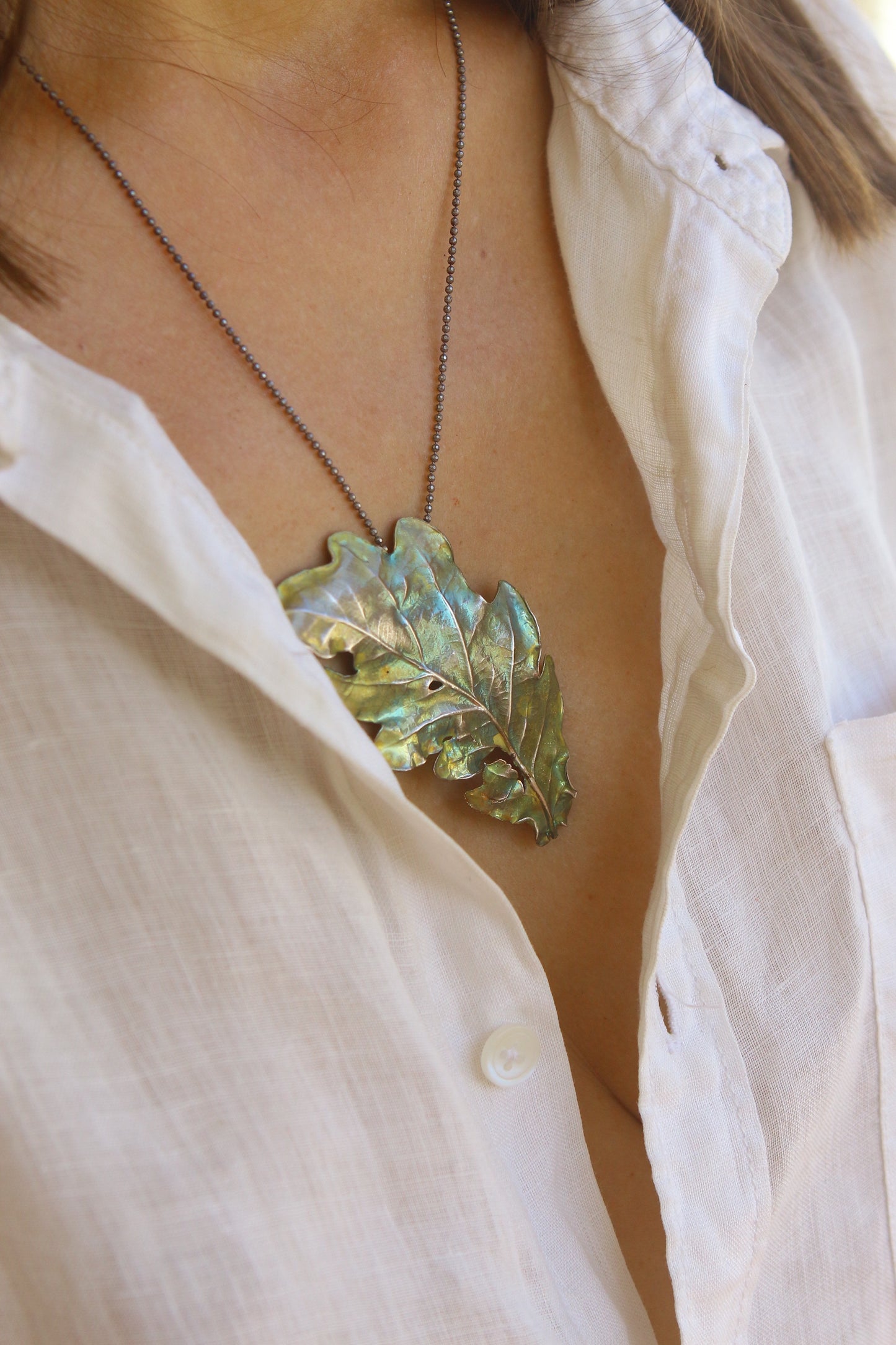 Pendente com folha de carvalho