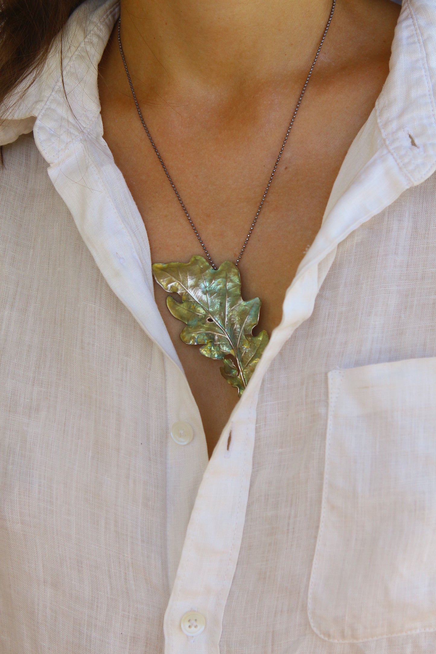 Pendente com folha de carvalho