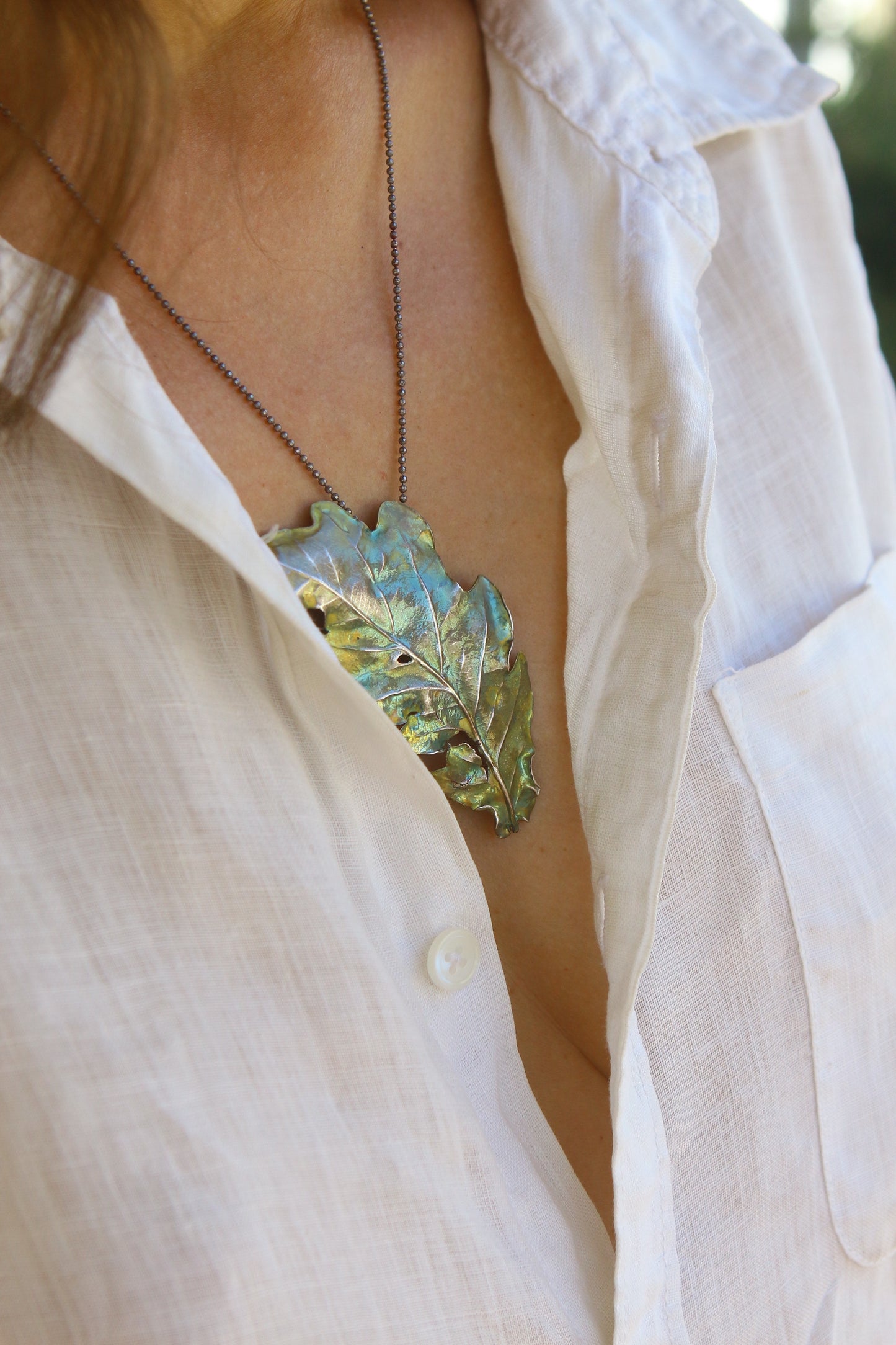 Pendente com folha de carvalho