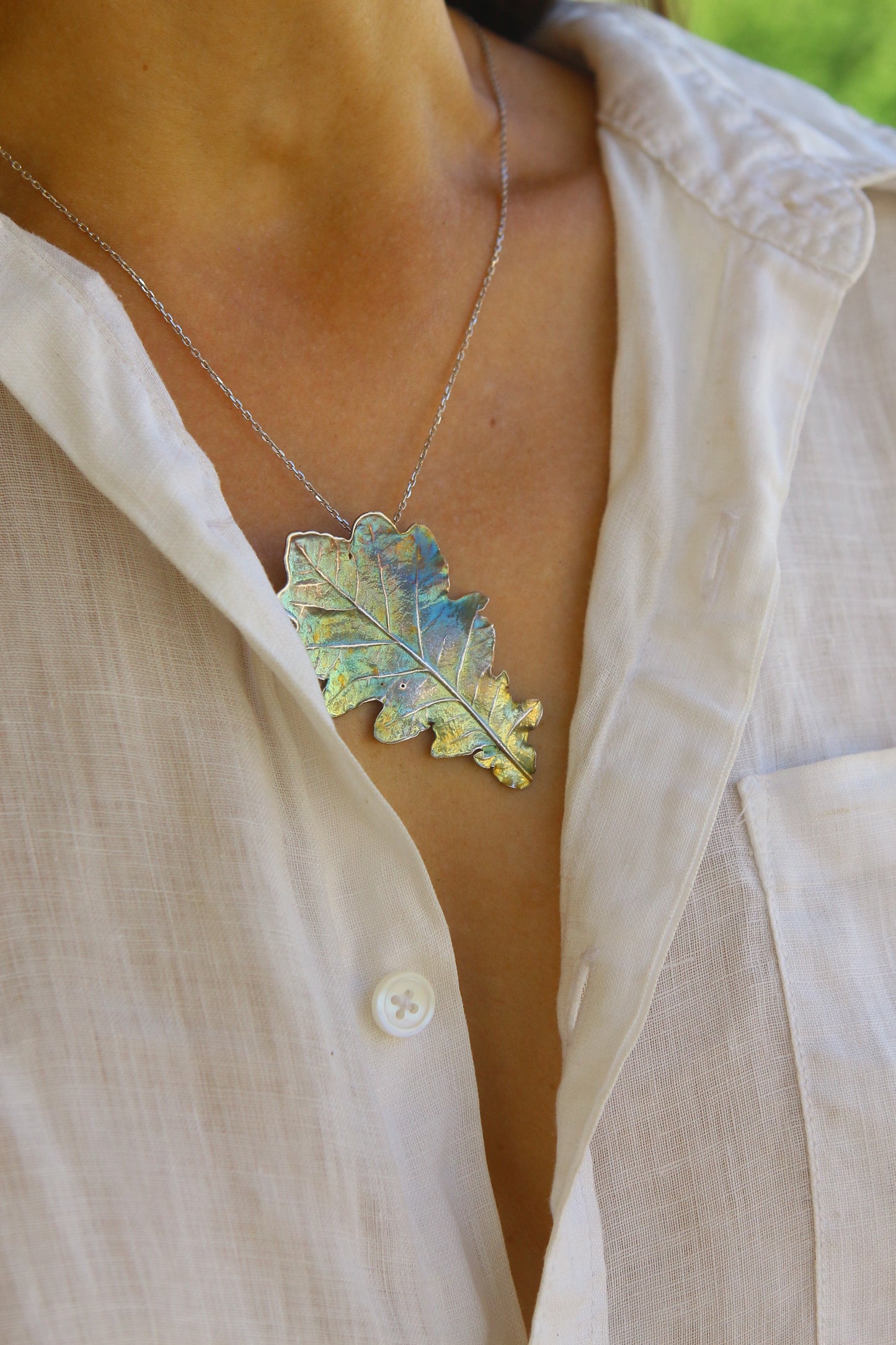 Pendente com folha de carvalho