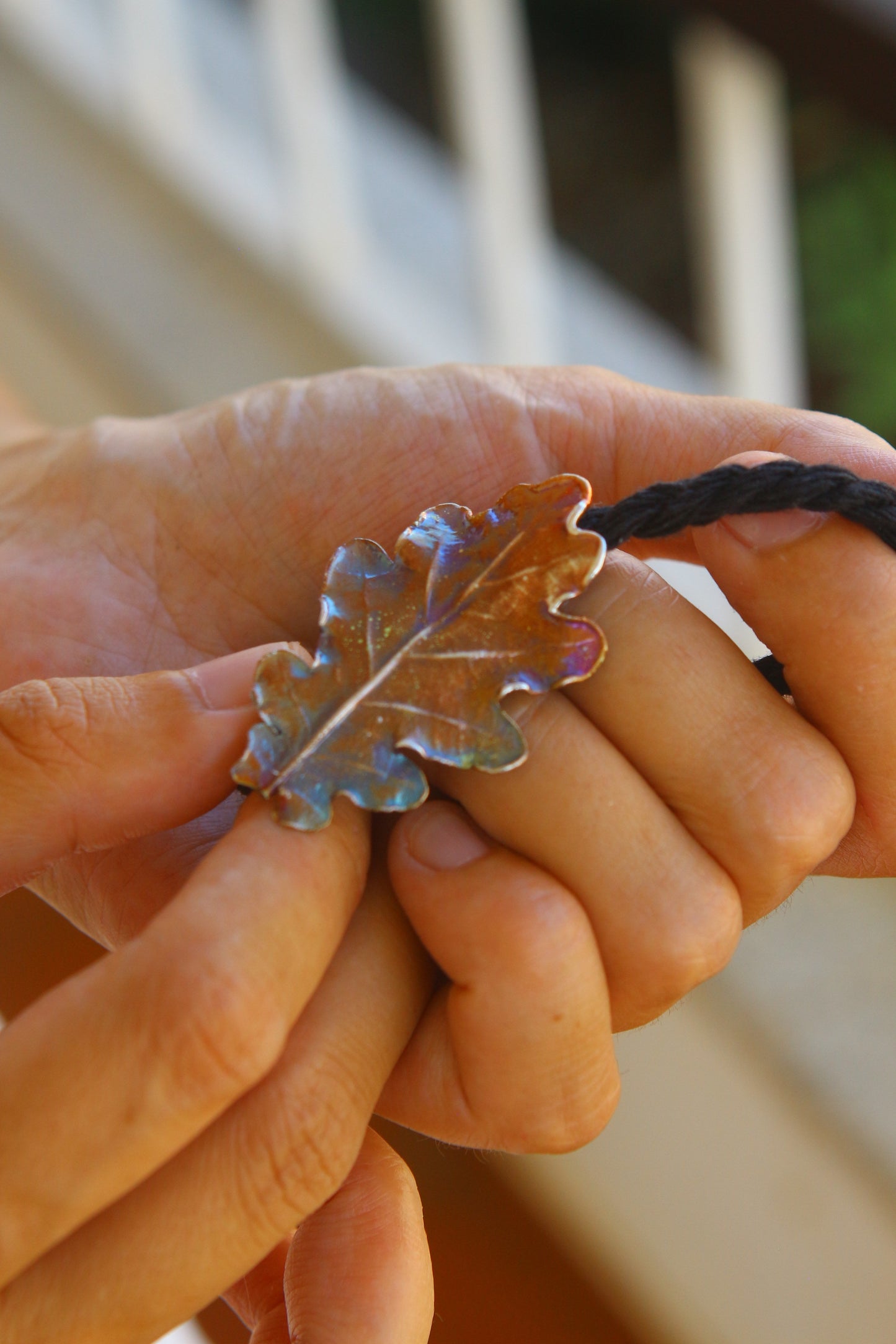 Pulseira com folha de carvalho