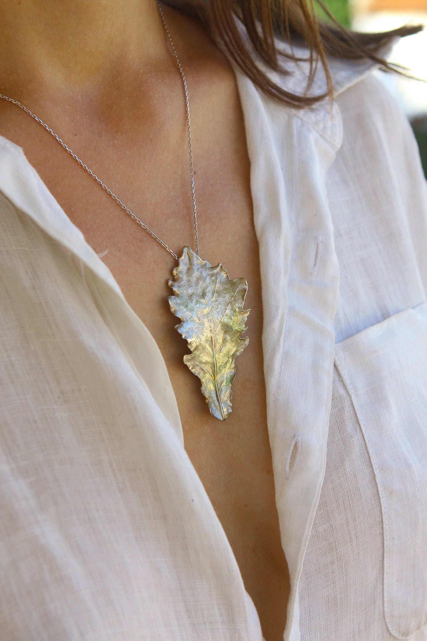 Pendente com folha de carvalho