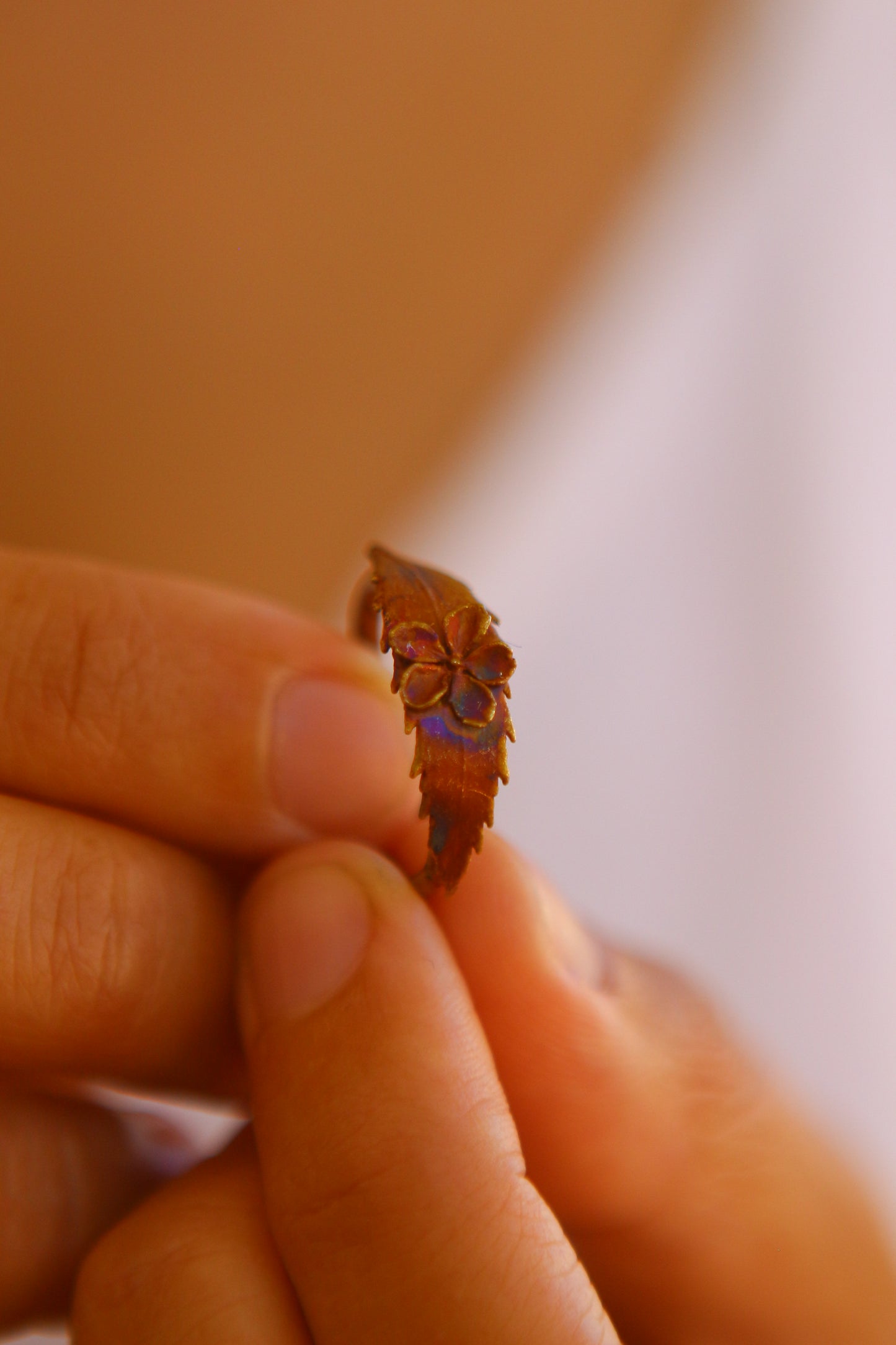 Anel com flor de hortensia