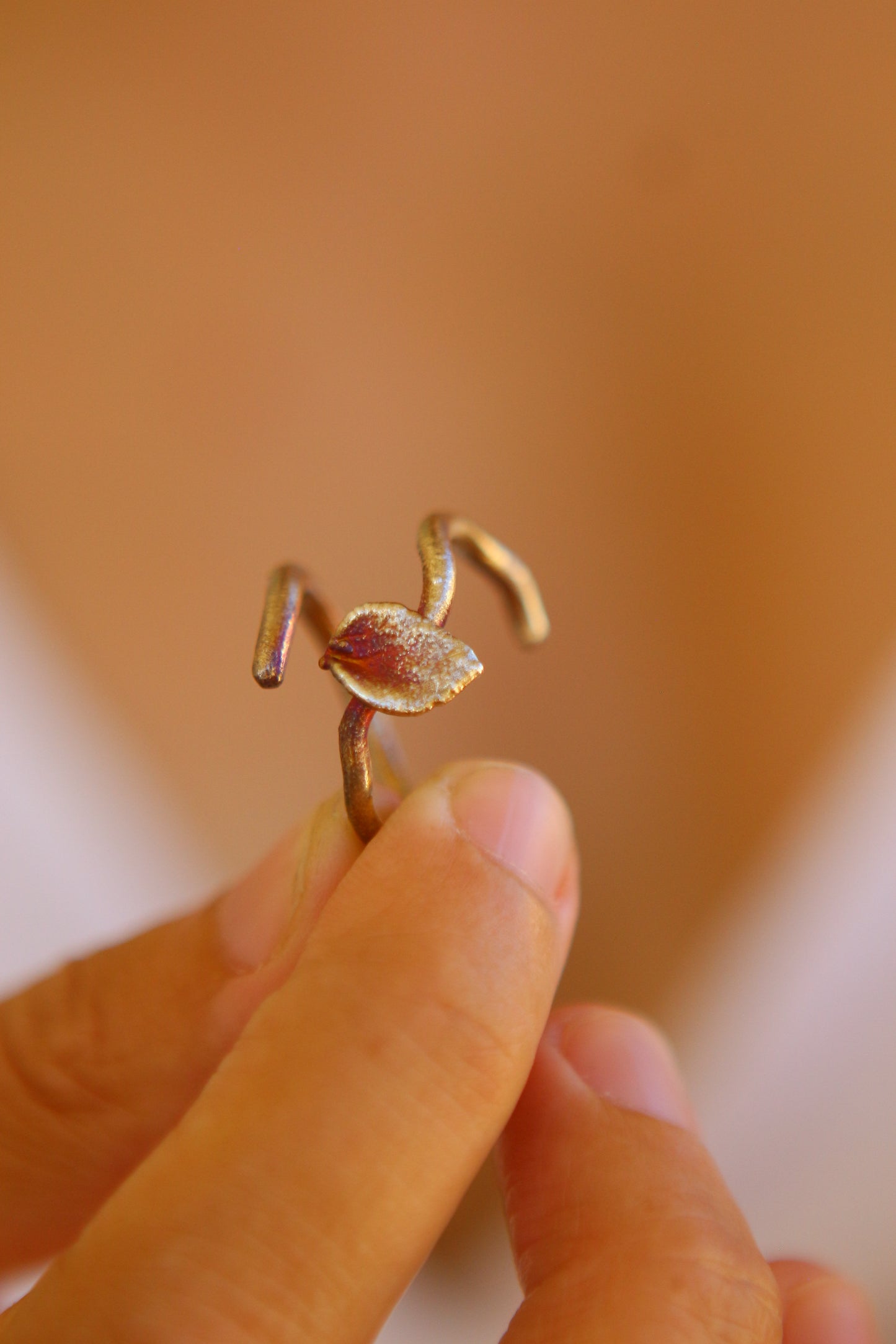 Anel com petala de hortensia