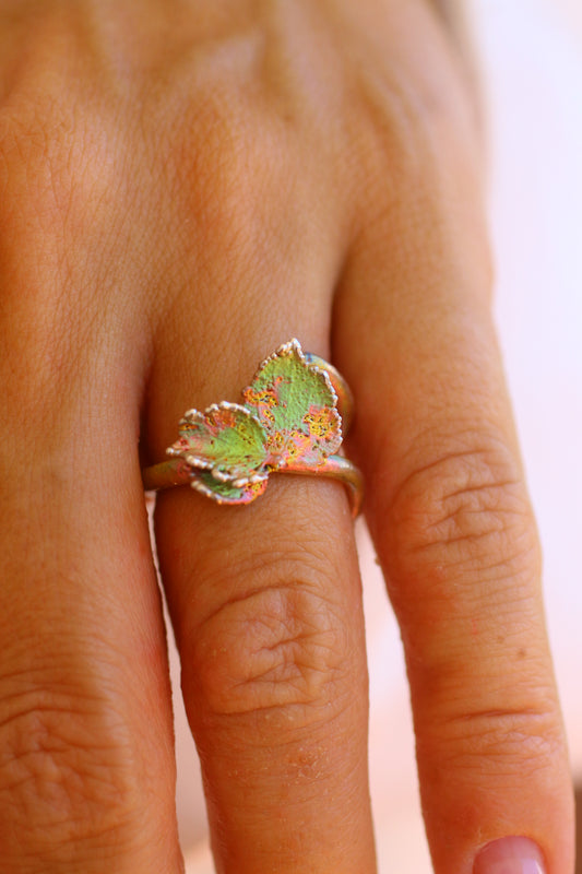 Anel com flor de hortensia