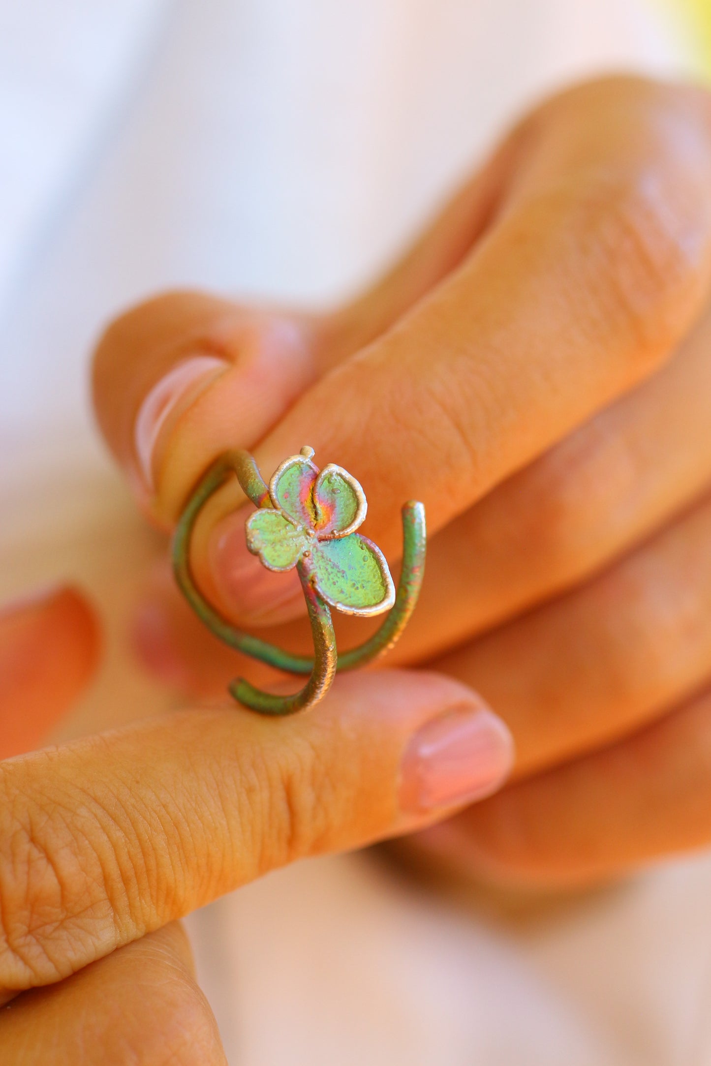 Anel com flor de hortensia