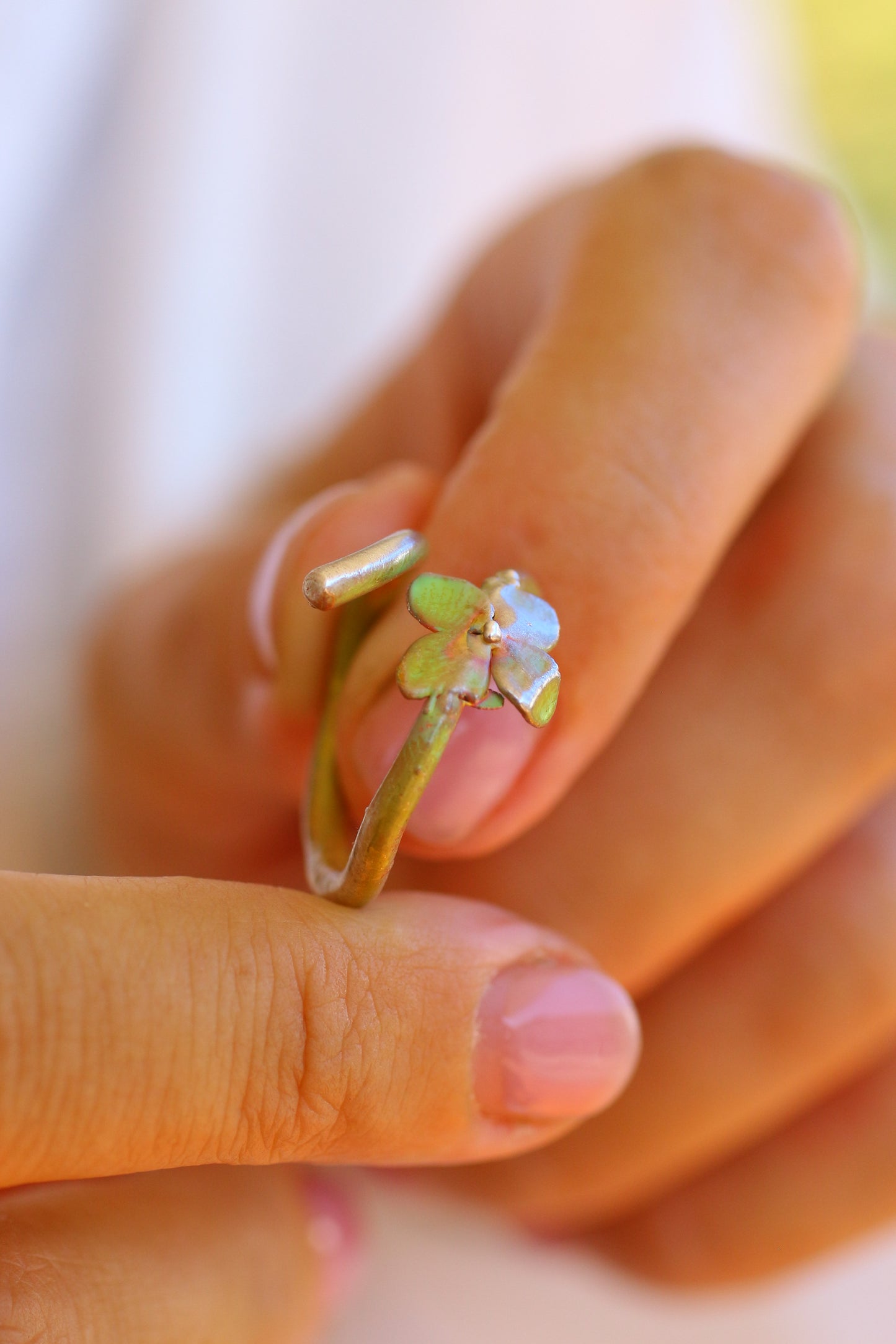 Anel com flor de hortensia
