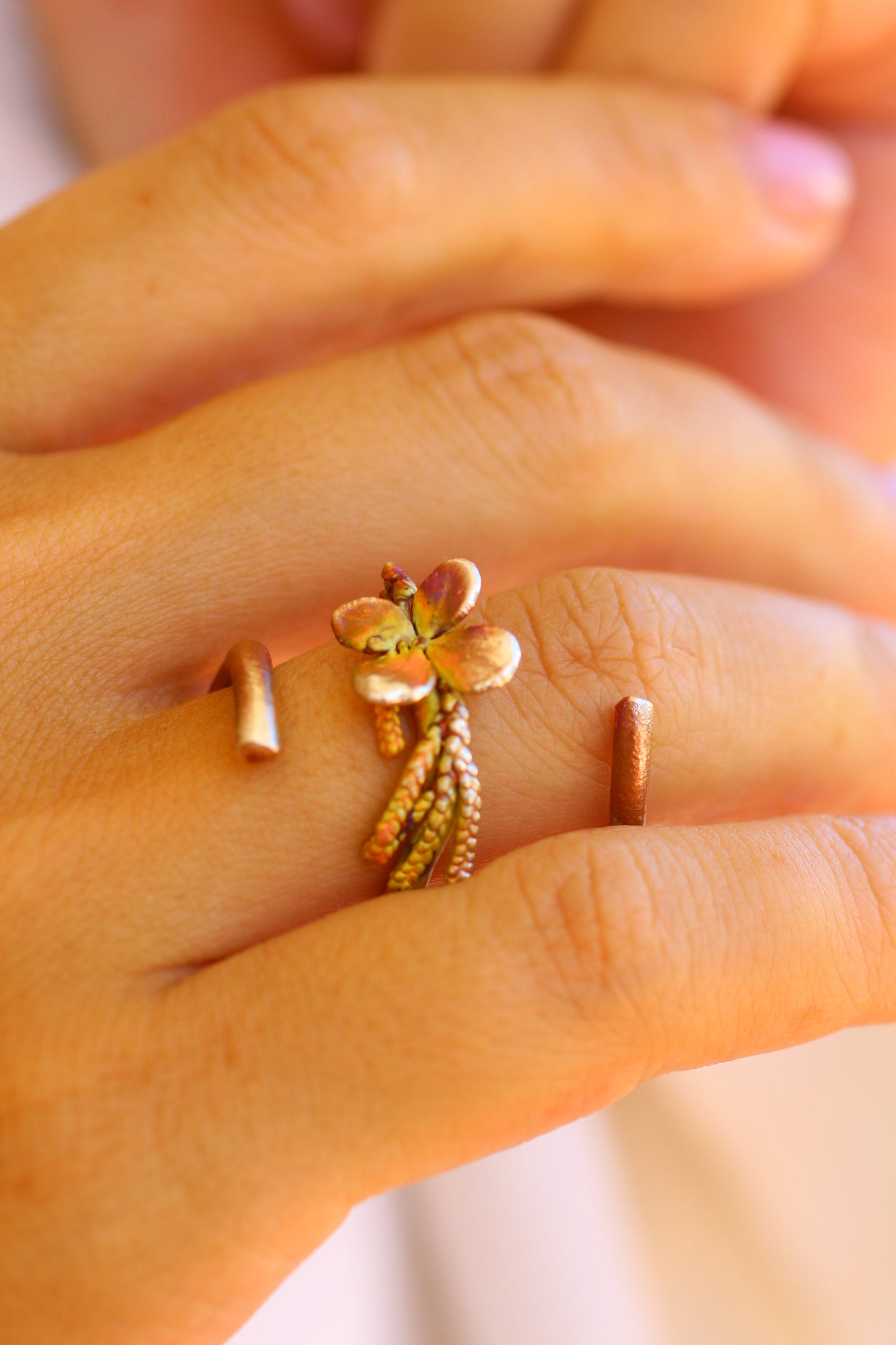 Anel com flor de hortensia