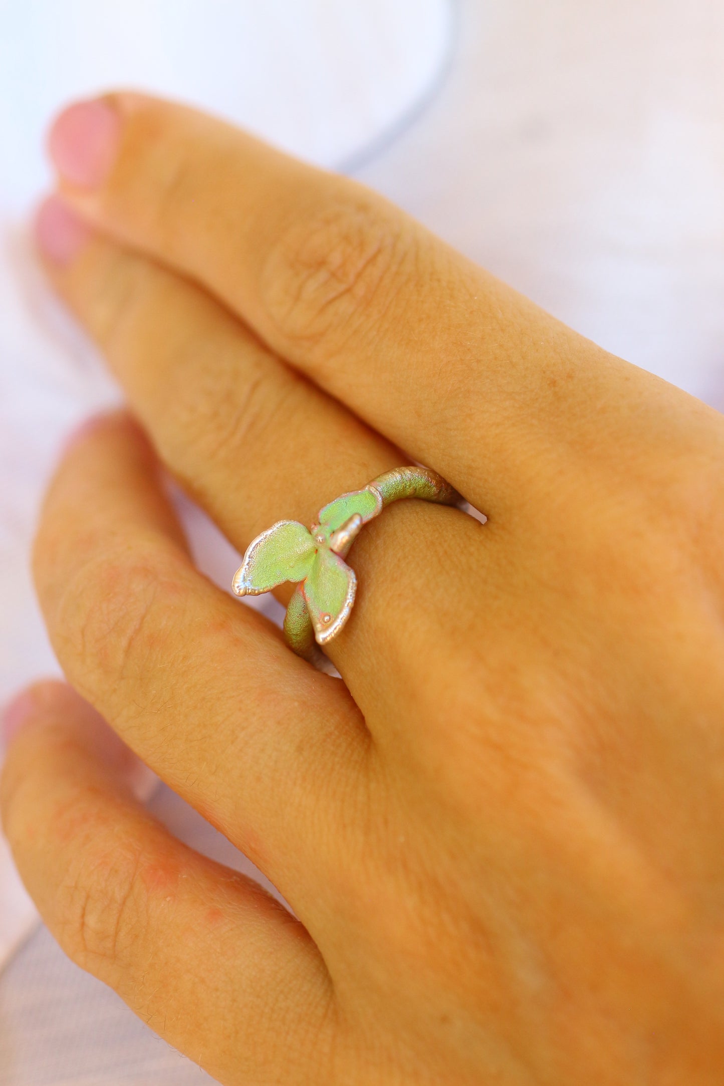 Anel com flor de hortensia