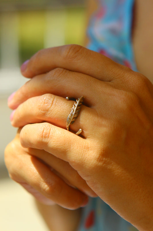 Anel com espiga de erva