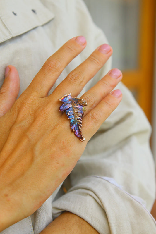 Anel com folha de feto