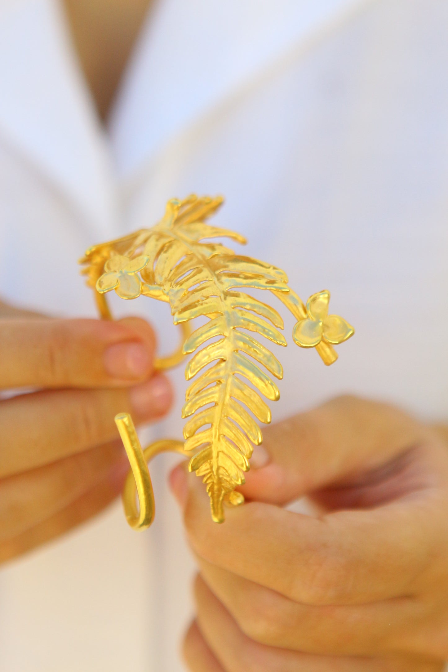 Pulseira com folha de feto