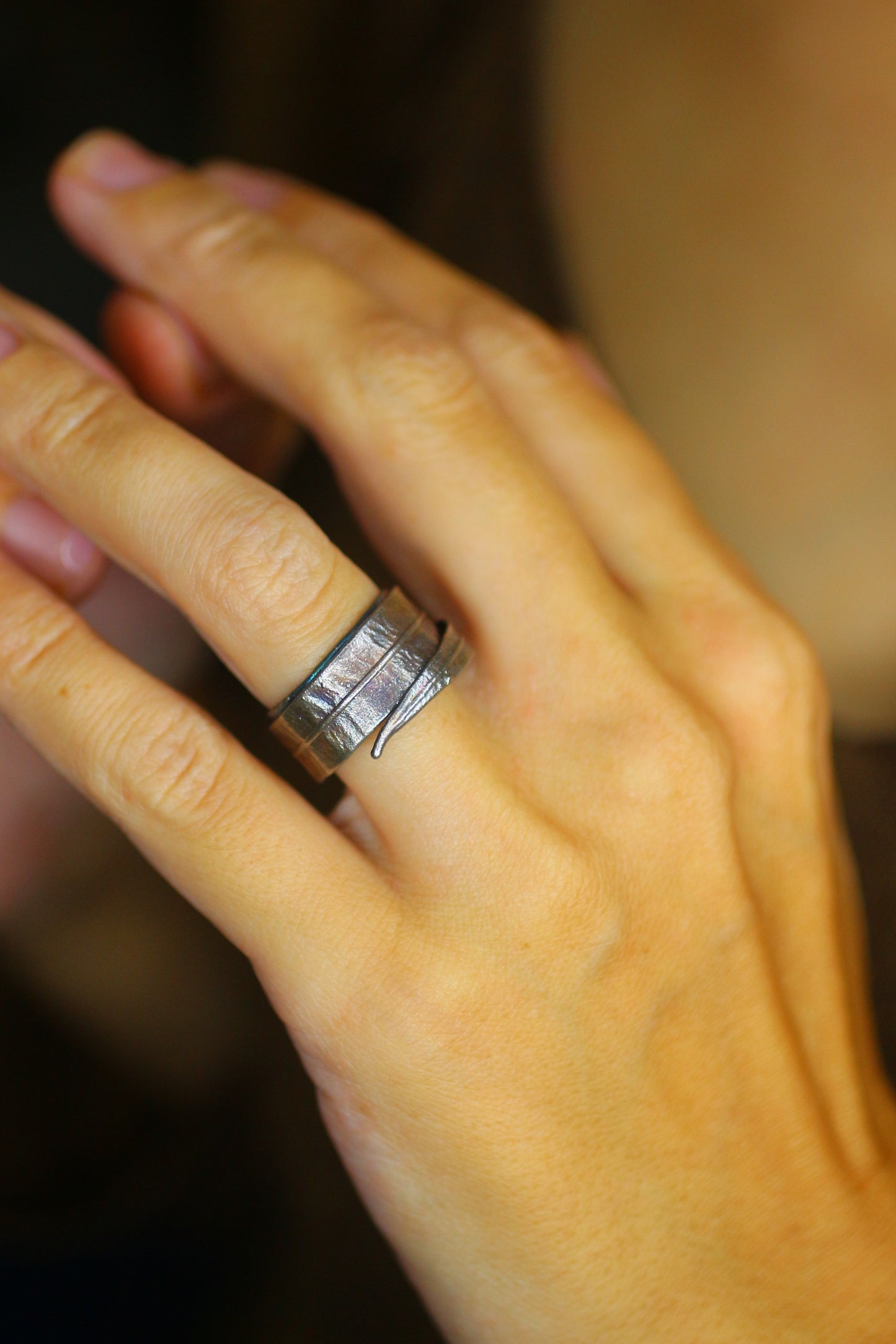 Anel com folha de palmeira