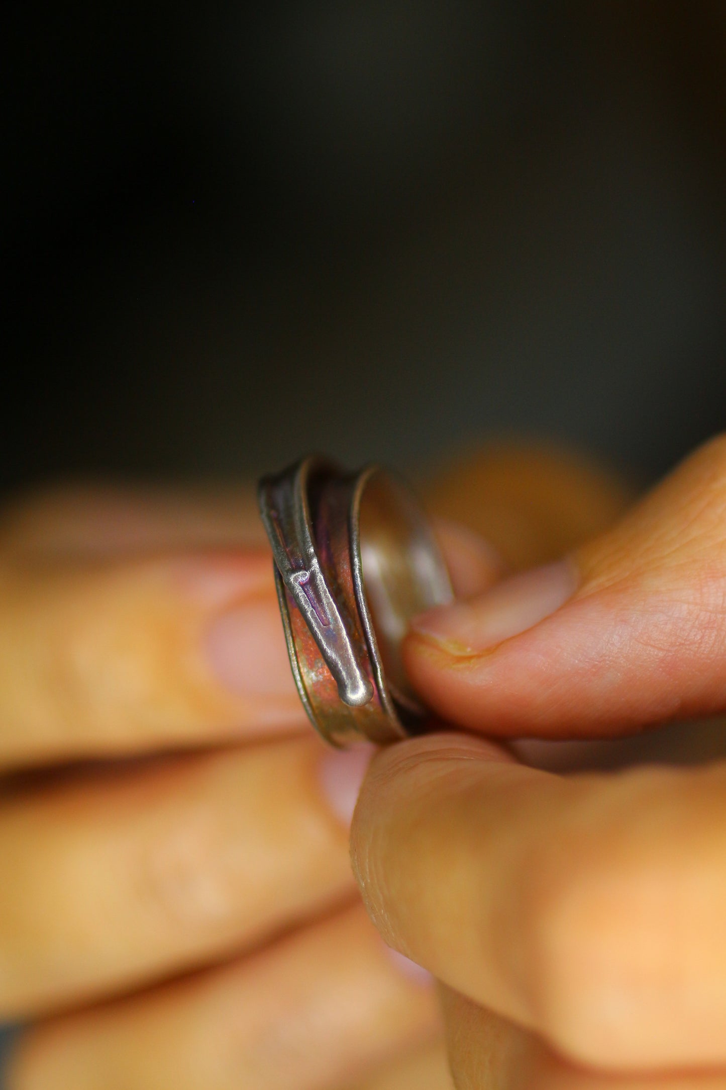 Anel com folha de palmeira