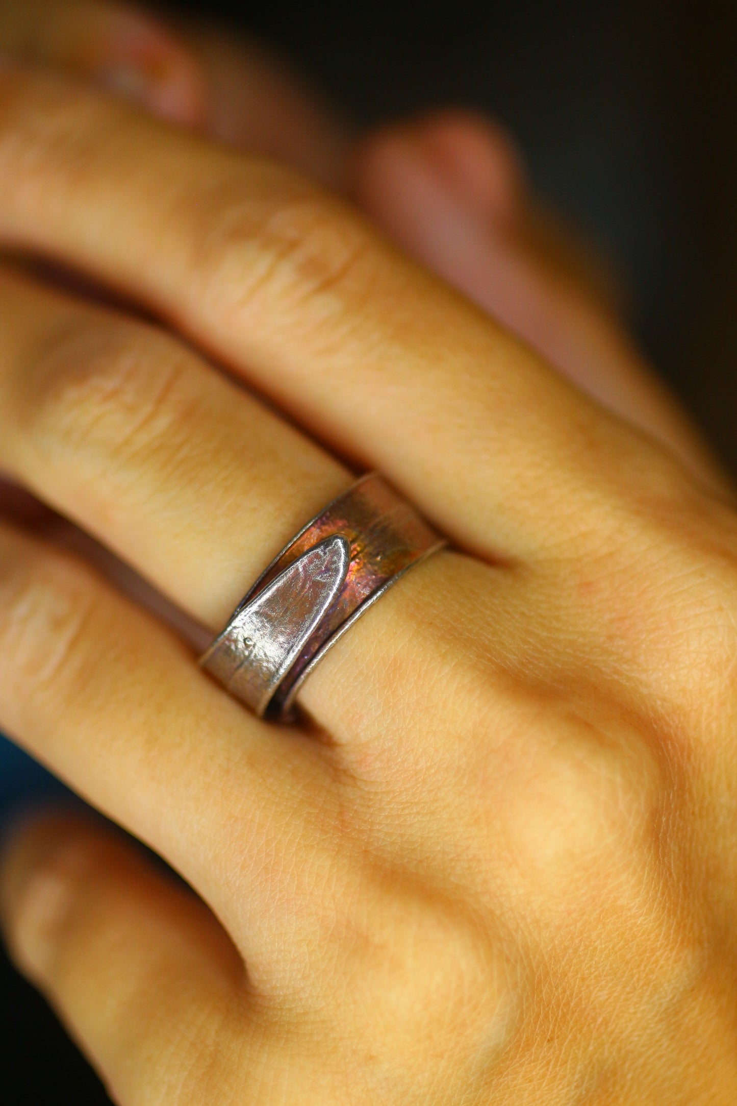 Anel com folha de palmeira