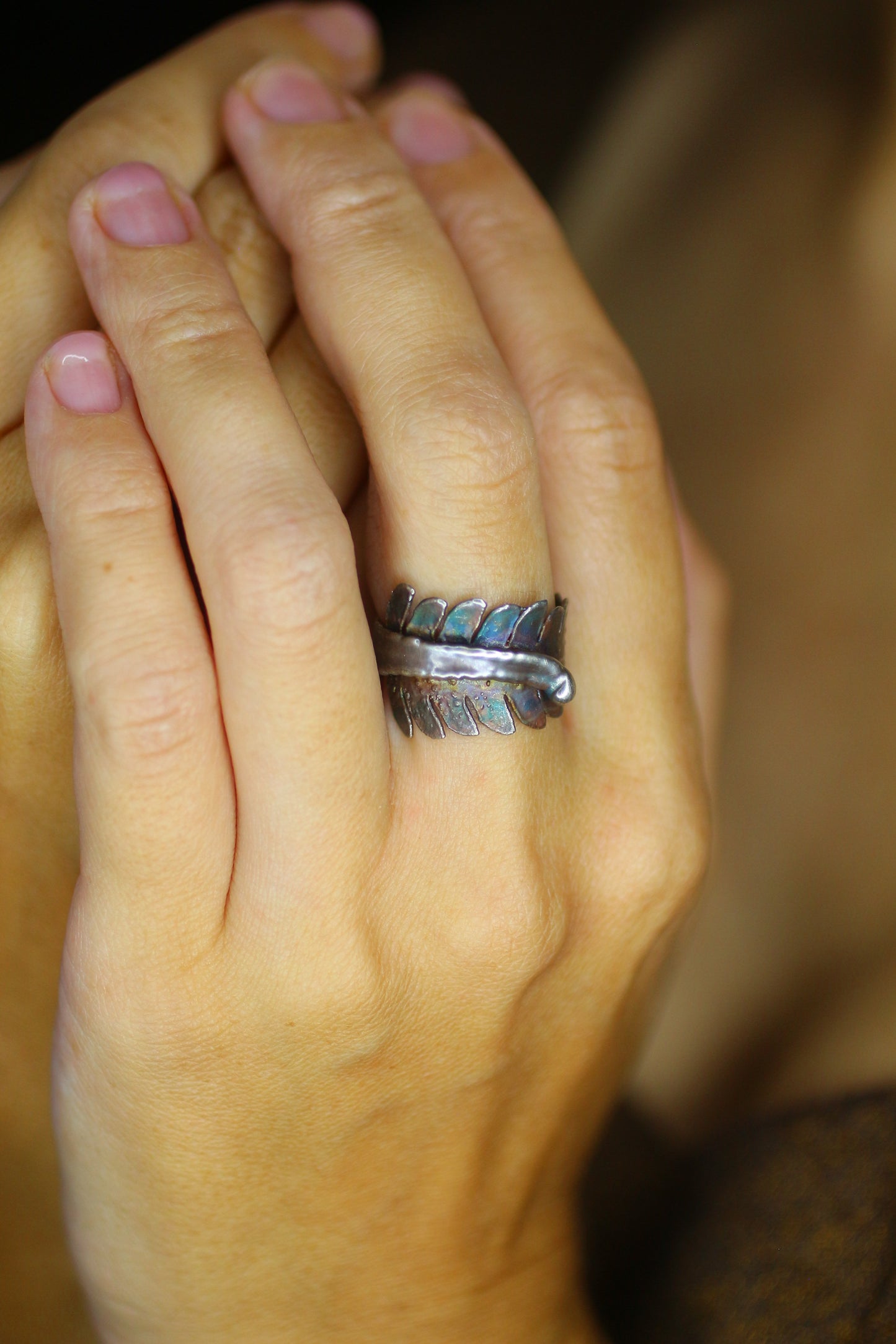 Anel com folha de feto