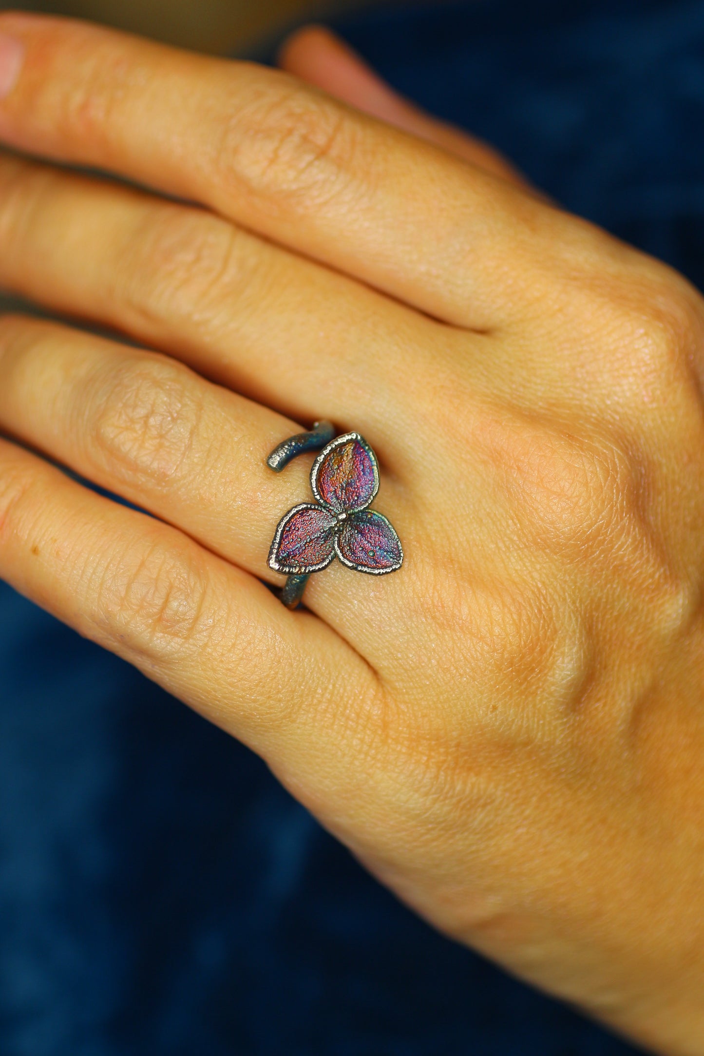 Anel com flor de hortensia