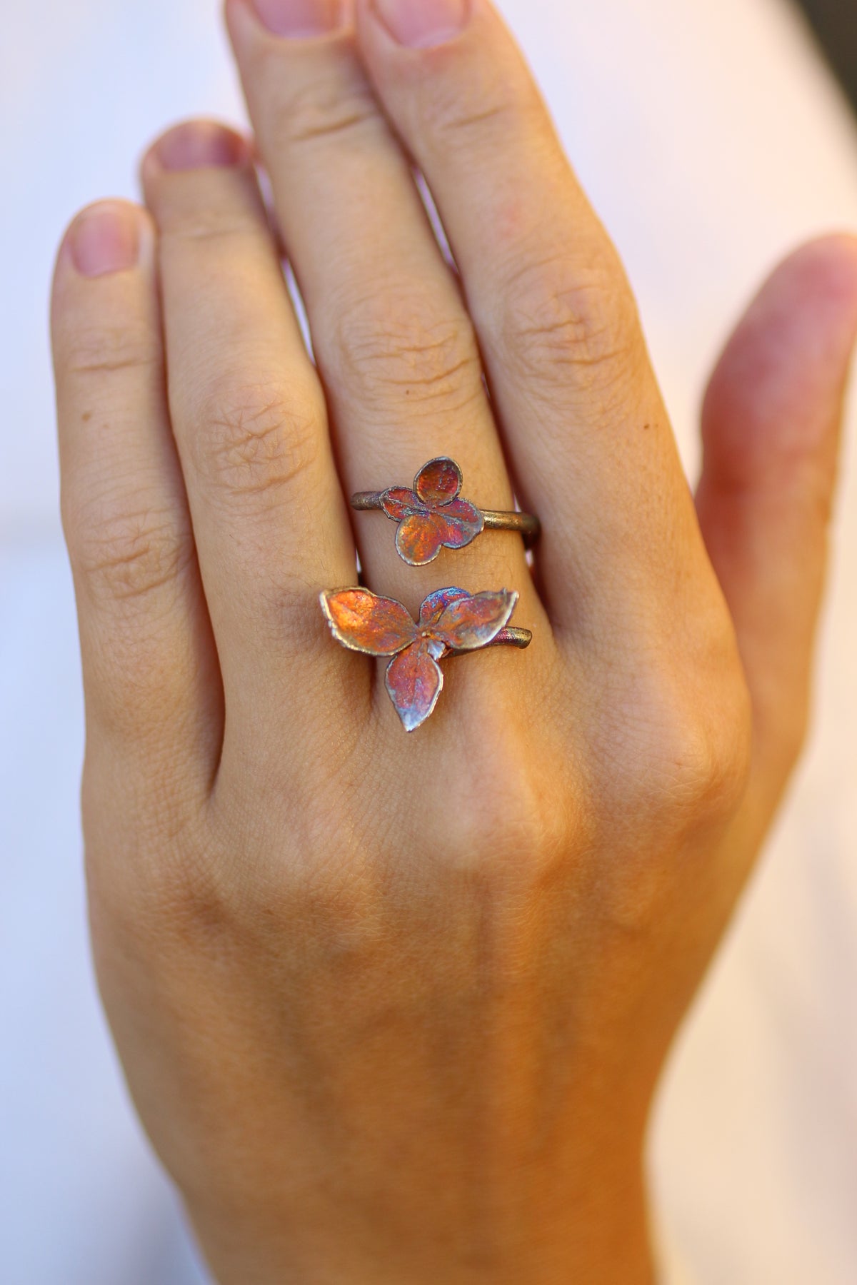 Anel com flores de hortensia