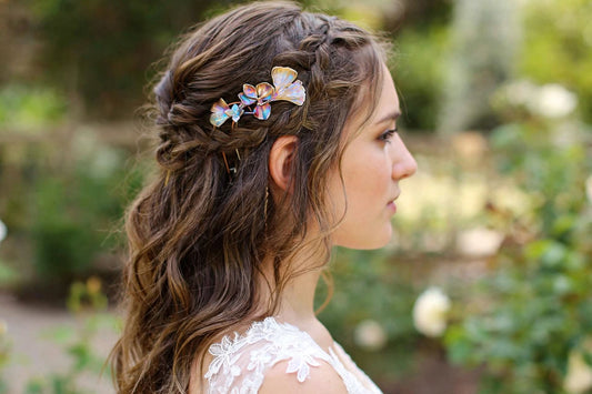 Acessorio para cabelo com flores de hortensia
